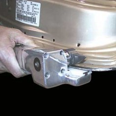 Pneumatic door skinning tool 2