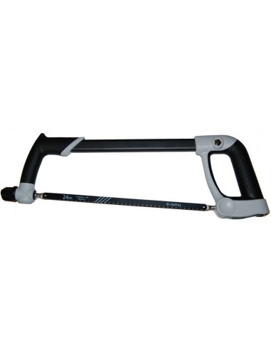 Sierra manual con cuchilla de metal